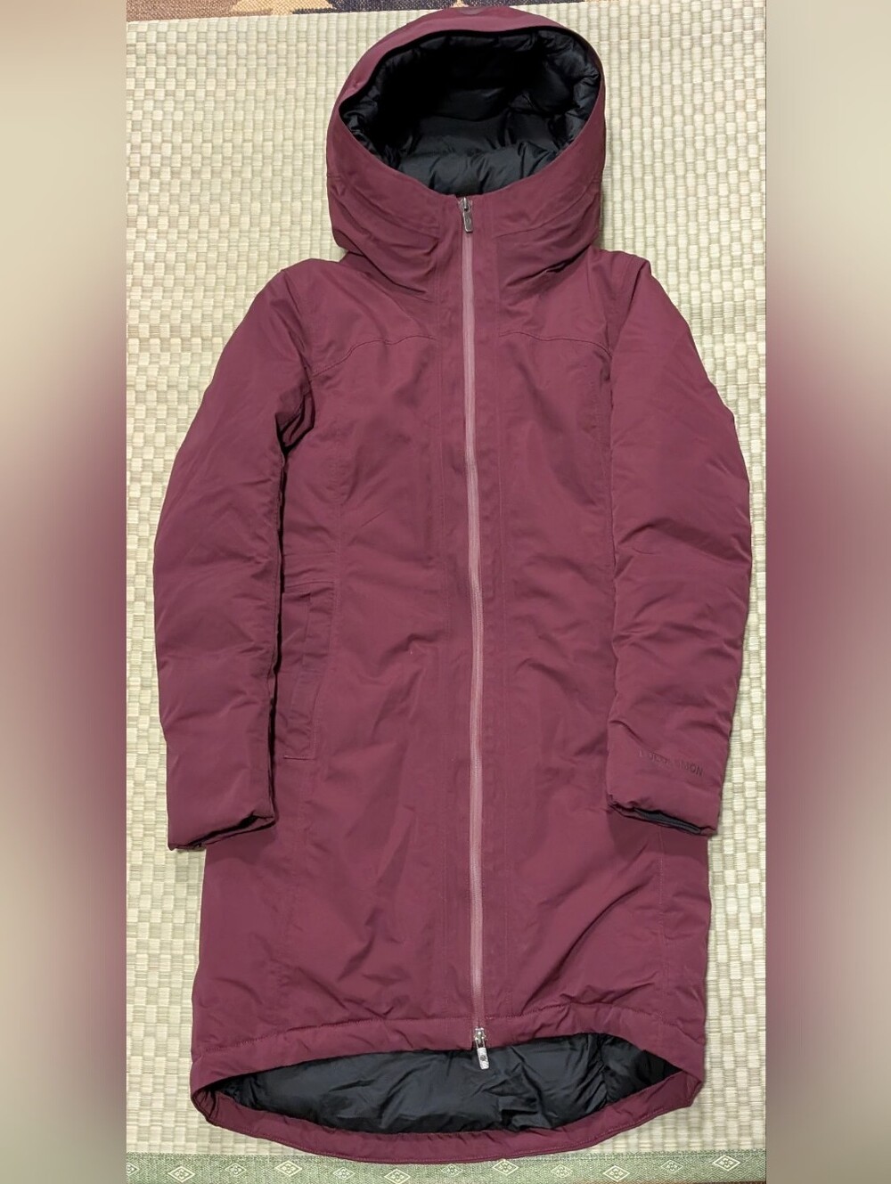 Lululemon Snow Warrior Parka Down Jacket in Cassis Women's Size 2